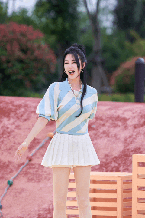 1709087492691962.gif 640.gif