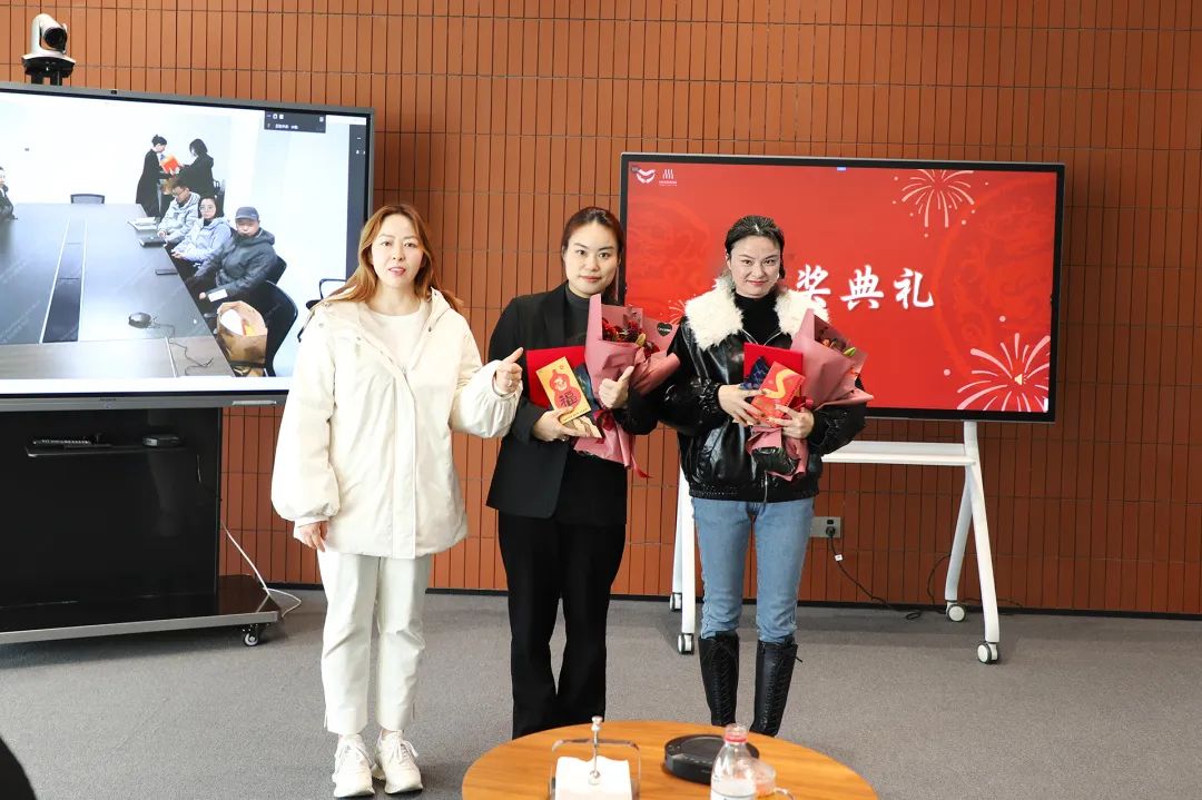 1749103153671497.jpg 640.jpg